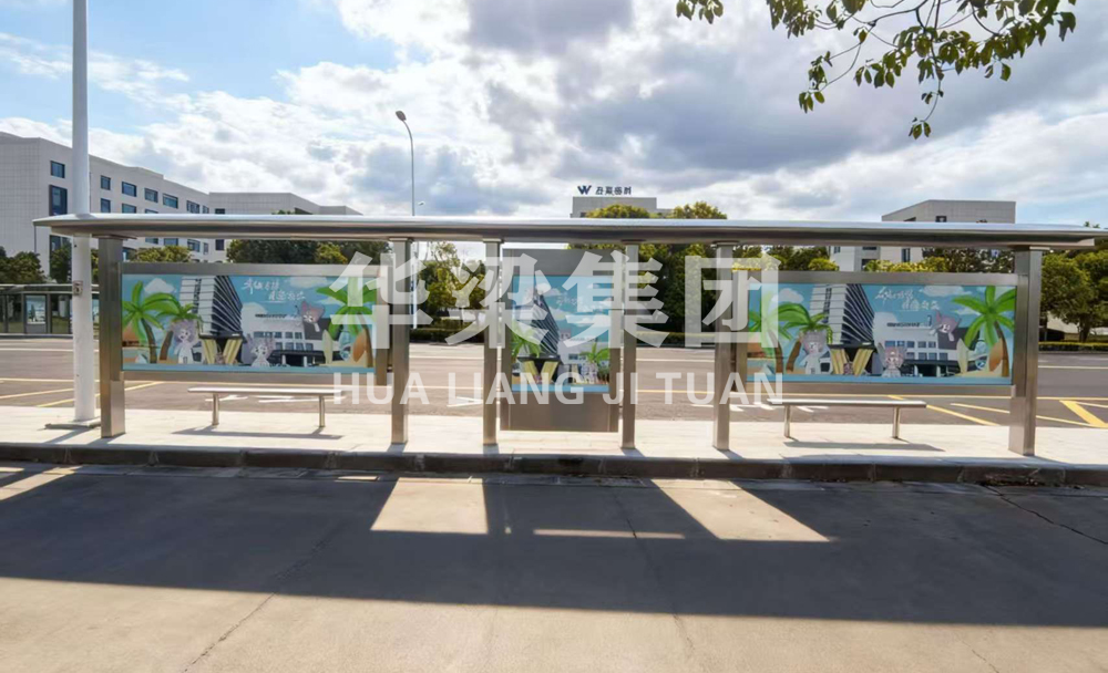 [25.10.3]江苏省某市定制款公交候车亭项目装车发货